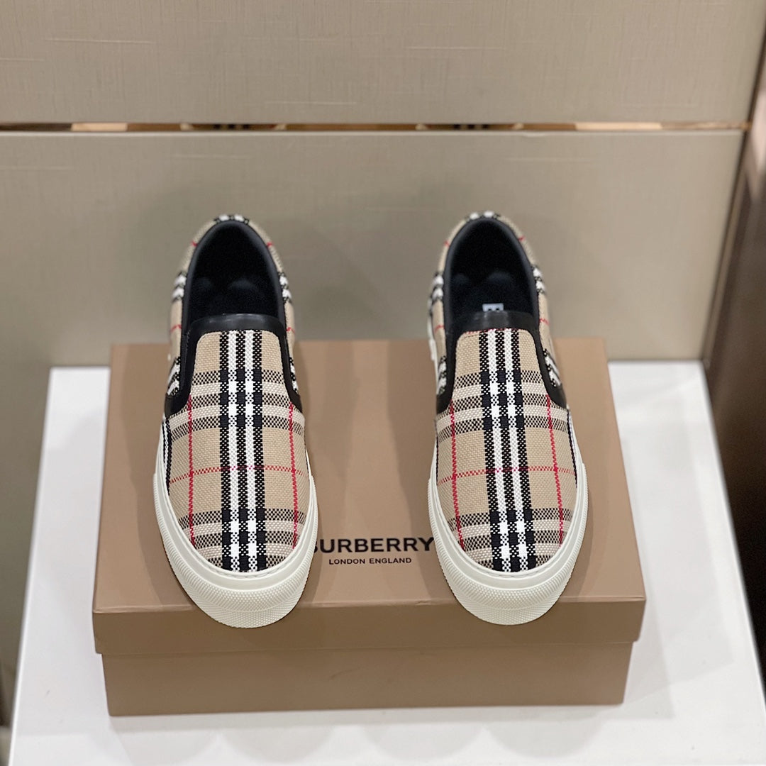Burberry Sneakers