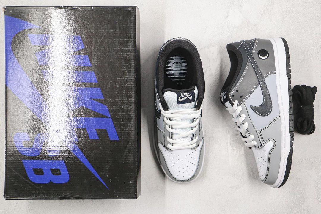 Nike SB Dunk Low Lunar Eclipse (West)