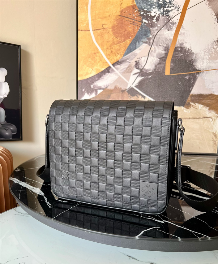 LOUIS VUITTON DISTRICT incrieble PM