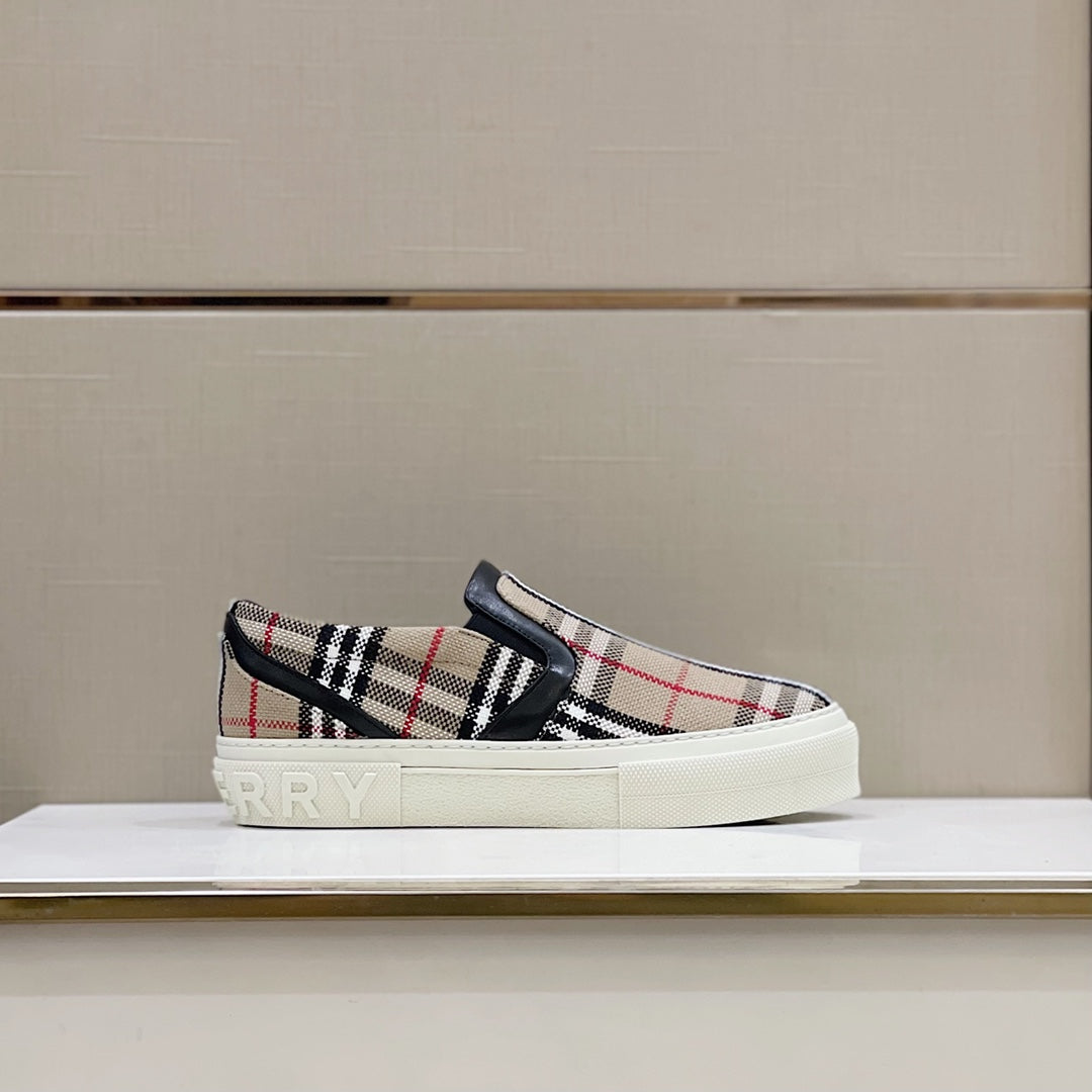 Burberry Sneakers