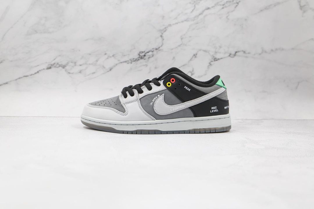 【再入荷新作】Nike SB Dunk Low Pro VX1000 Camcorder 靴