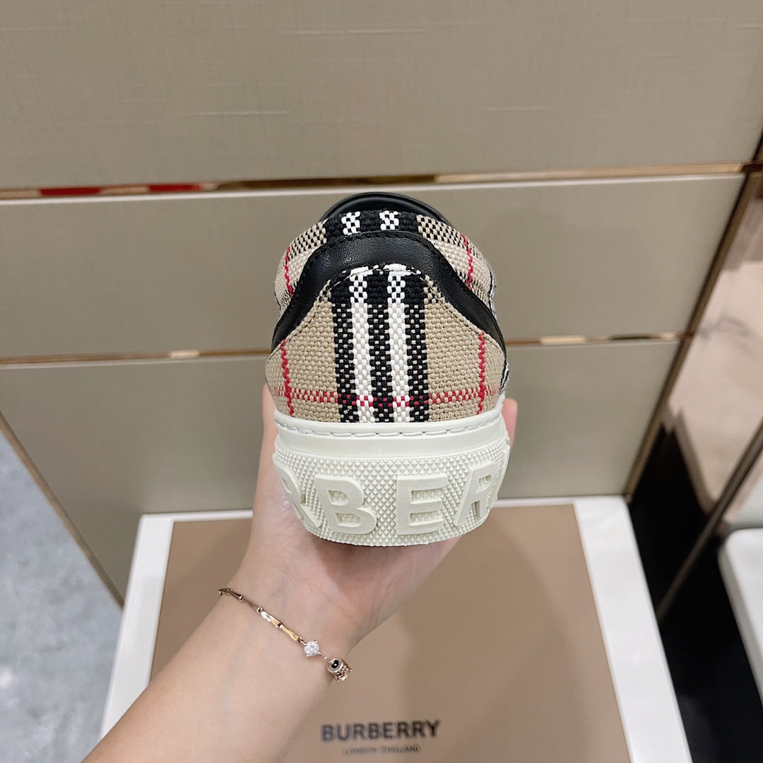 Burberry Sneakers