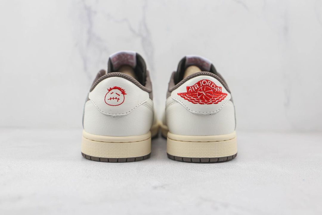 Air Jordan 1 Retro Low OG SP Travis Scott Reverse Mocha