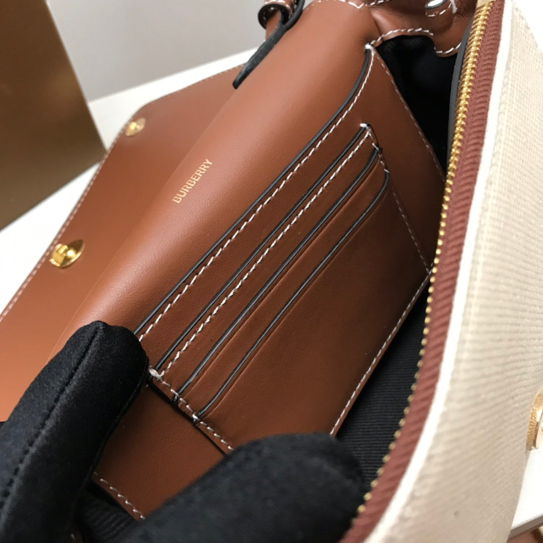 Burberry Note Bag