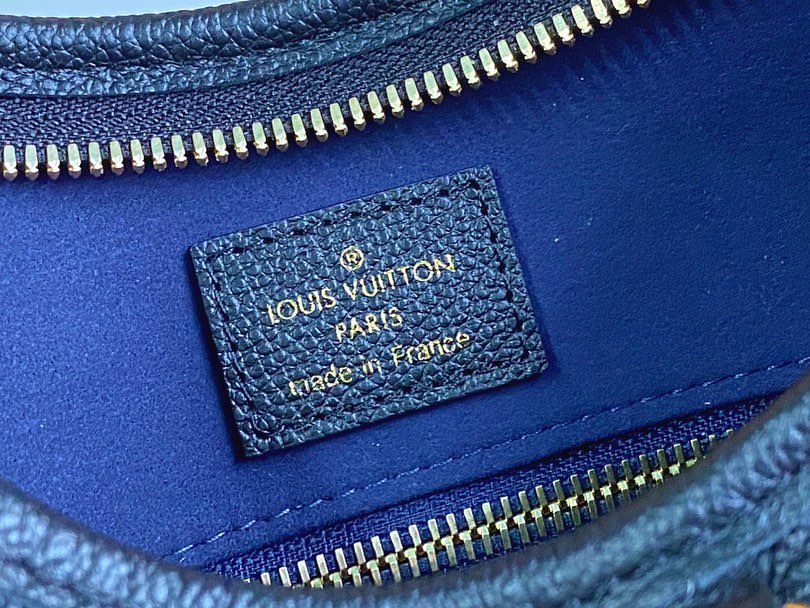 Louis Vuitton CarryAll PM
