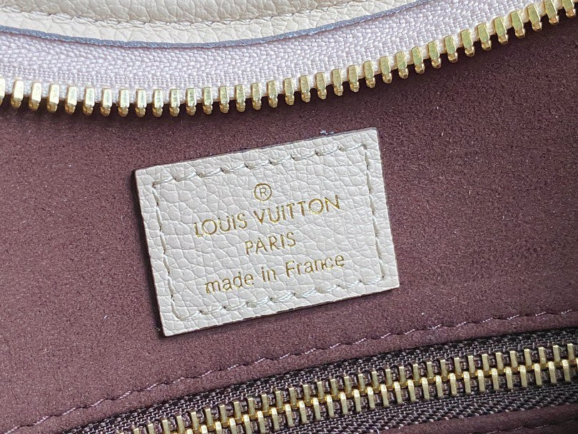 Louis Vuitton CarryAll PM