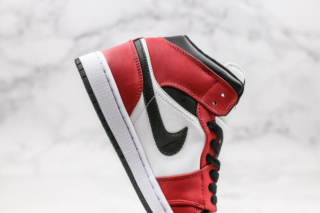Air Jordan 1 Mid “Chicago Toe”