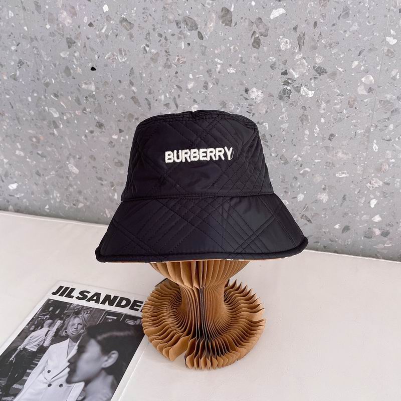 Burberry bucket hat outlet outfit