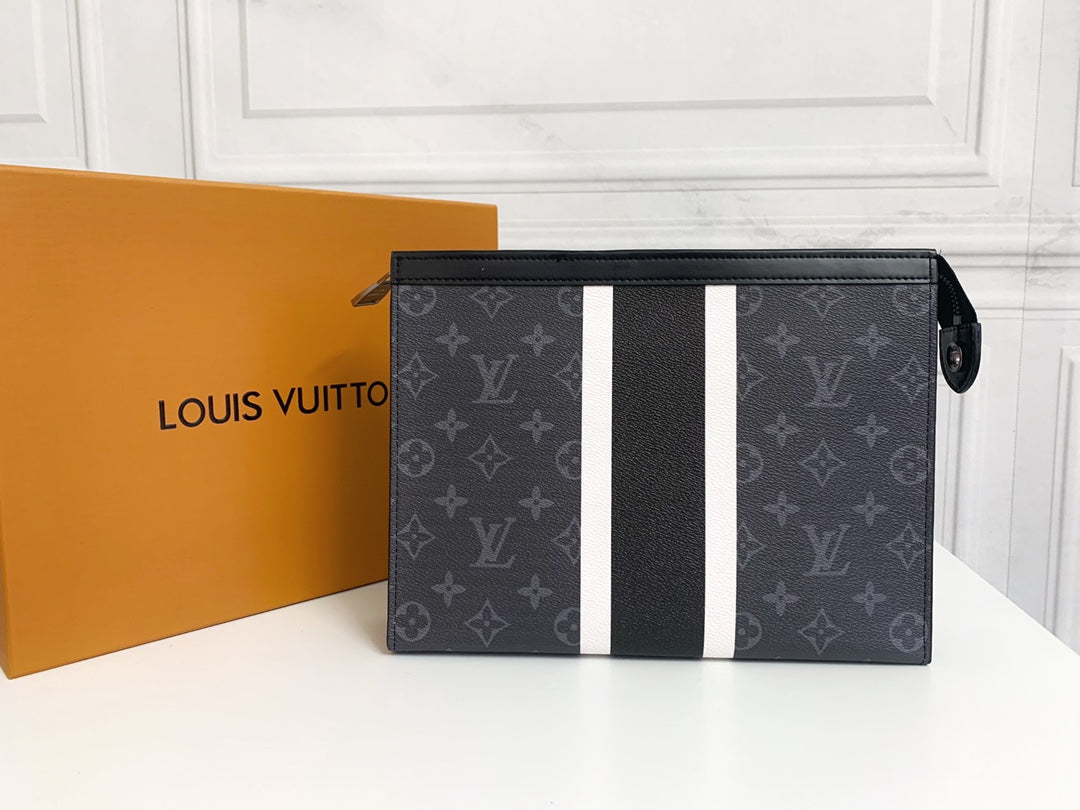 Louis Vuitton Clutch