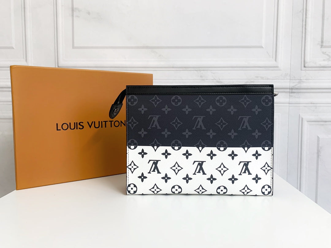 Louis Vuitton Clutch