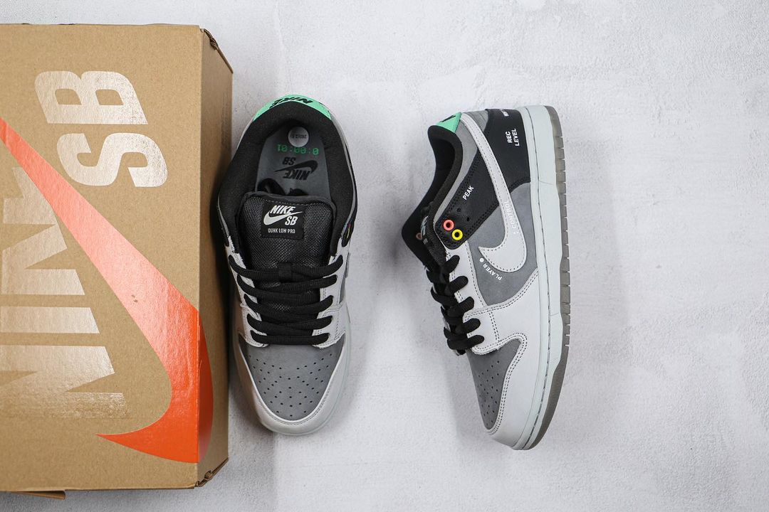 Nike SB Dunk Low VX1000 – Luxxe