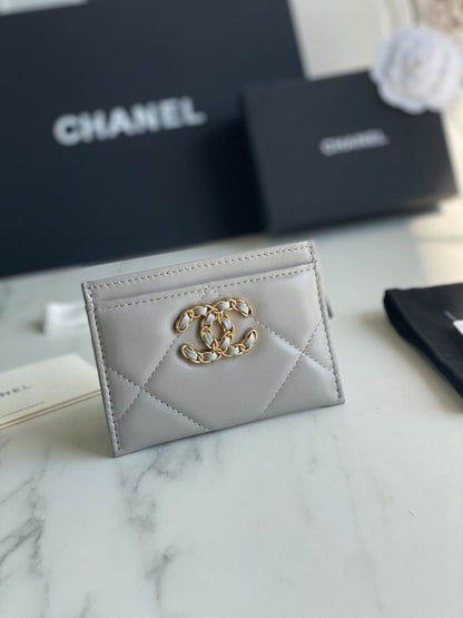 Chanel 19 Card Holder