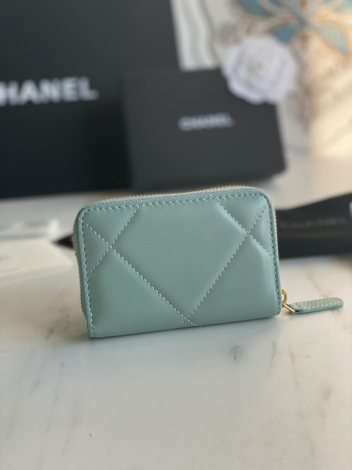 Chanel 19 Zipped Coin Purse