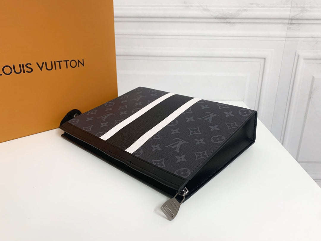 Louis Vuitton Clutch