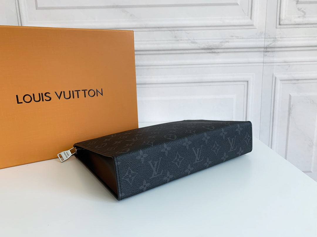 Louis Vuitton Clutch