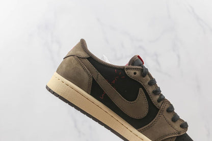 Air Jordan 1 Retro Low OG SP Travis Scott