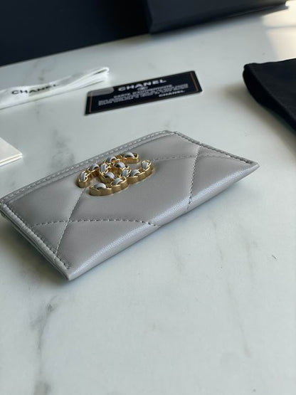 Chanel 19 Card Holder