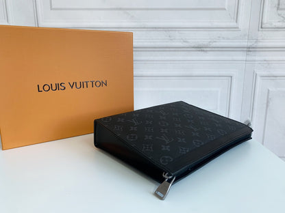 Louis Vuitton Clutch