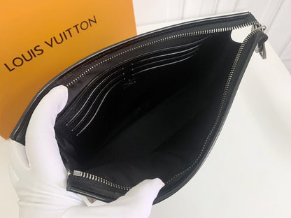 Louis Vuitton Clutch