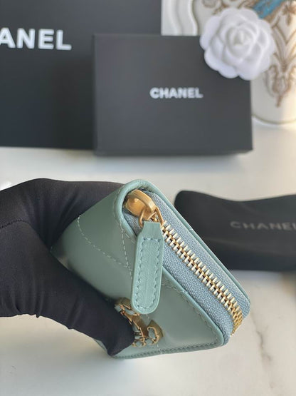 Chanel 19 Zipped Coin Purse