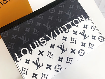 Louis Vuitton Clutch