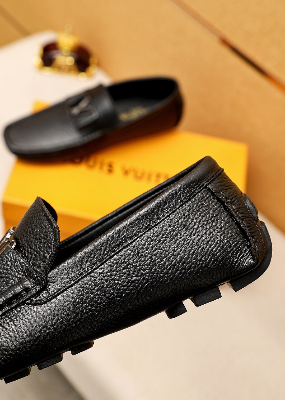 Louis Vuitton Men's Black Epi Leather Hockenheim Moccasin Open Back –  Luxuria & Co.