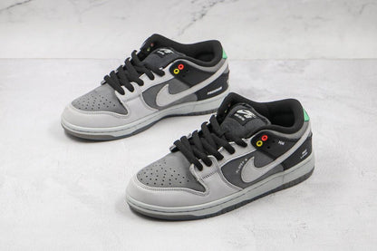 Nike SB Dunk Low VX1000