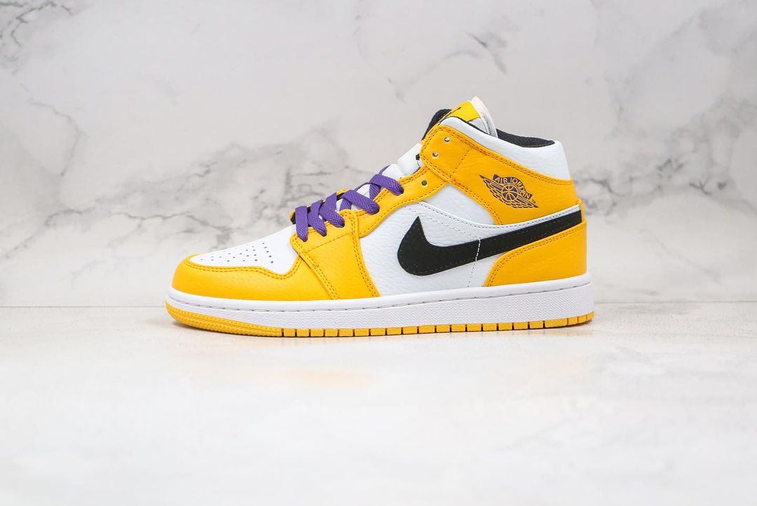 Air Jordan 1 Mid SE Lakers Luxxe