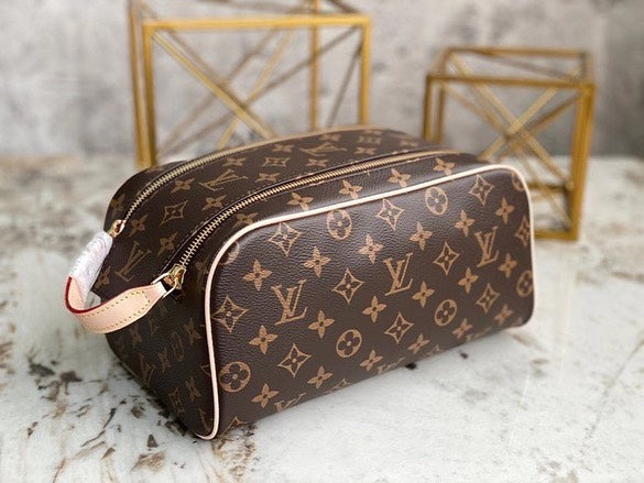 Toilet discount louis vuitton