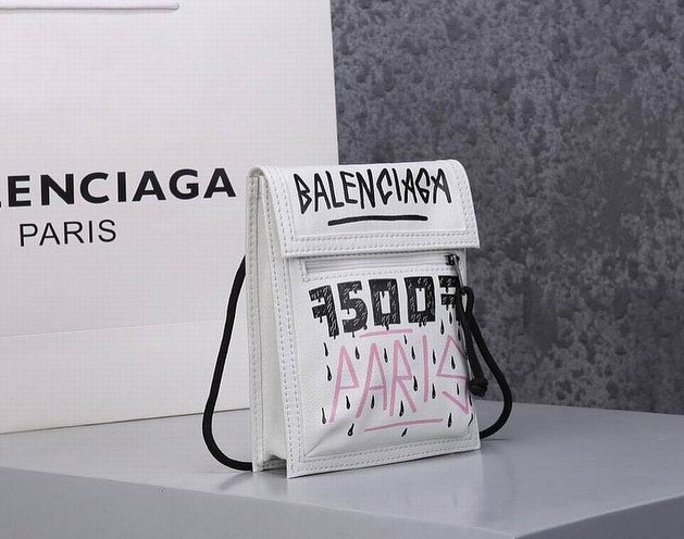 Balenciaga graffiti explorer discount pouch