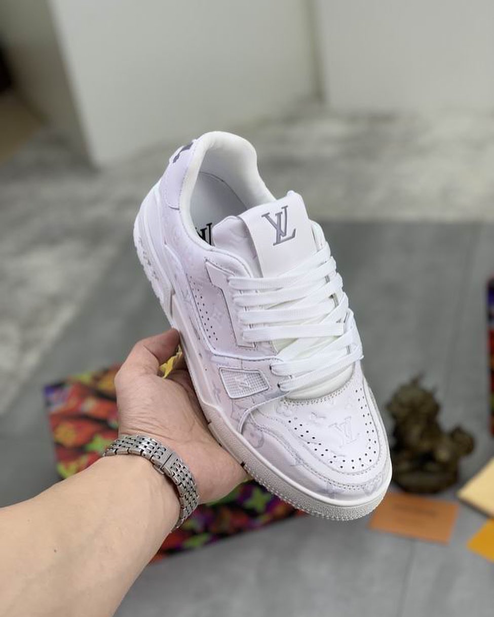 all white lv trainers