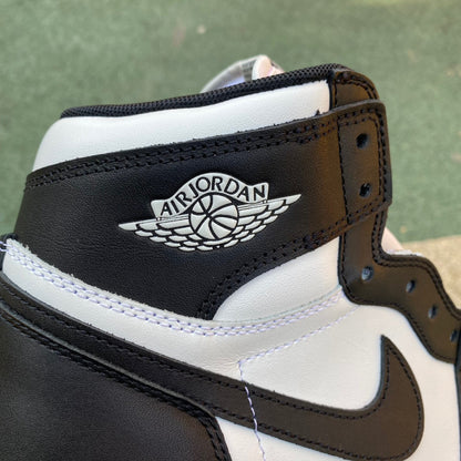 Air Jordan 1 Black & White