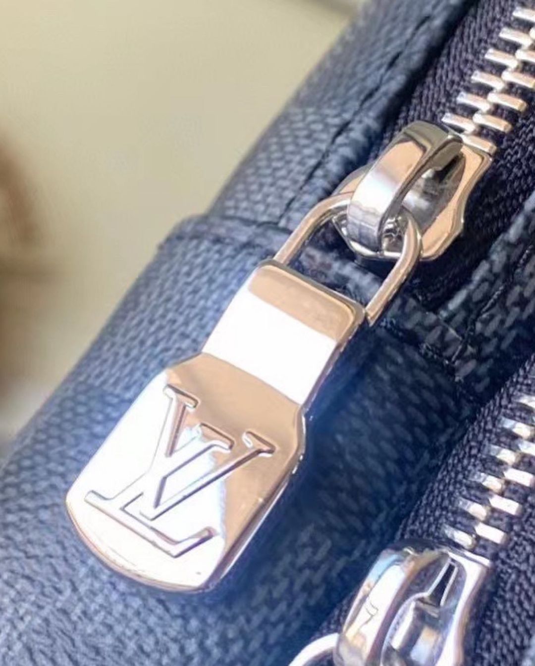 Louis vuitton sling online bag blue