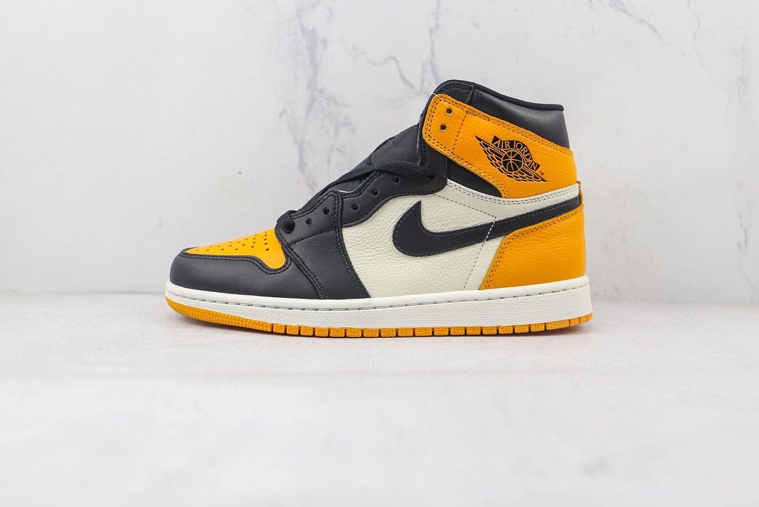 Air jordan 1 discount high yellow toe